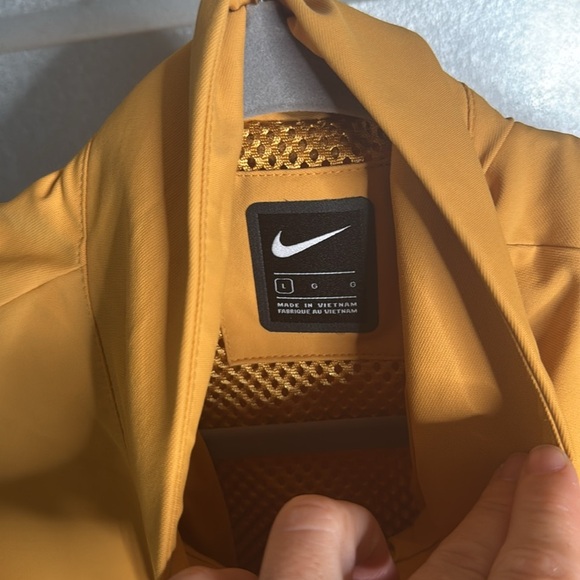 Nike Women's Sportswear Tech Buck Tan/Black Pack Jacket (DA2326-204), Size L - Picture 3 of 6